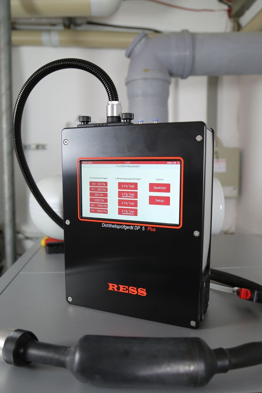 RESS-Dichtheitsprüfgerät DP5 Plus Set
