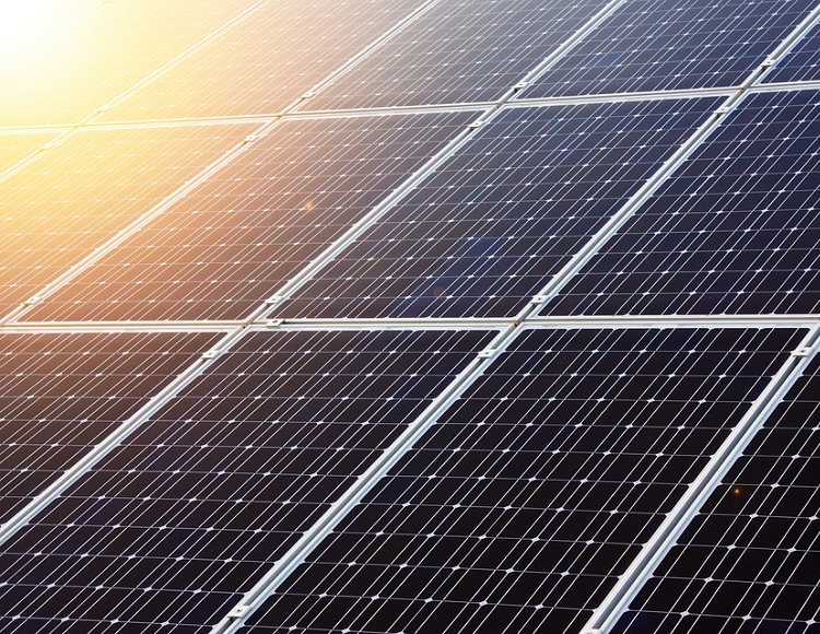 Haushaltsstrom selbst erzeugen mit Stecker-Solargeräten