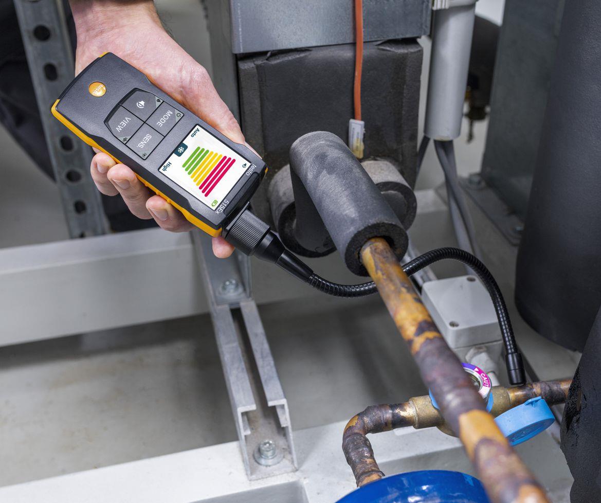 testo 515 Ex combination leak detector for combustible gases and refrigerants