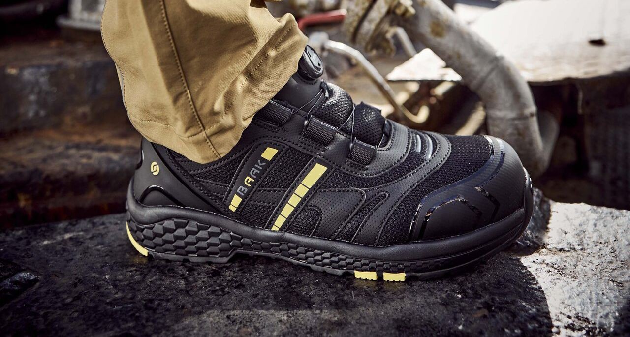 Safety low shoe S1P "CAPTAIN JOHN" Safety low shoe S1P "CAPTAIN JOHN"