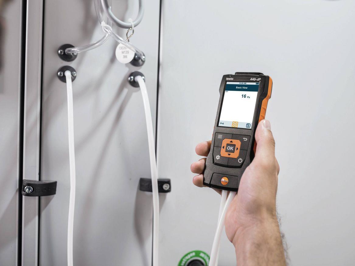 testo 440 Climate Measuring Device delta P Flow Combo Set 1 with BT®