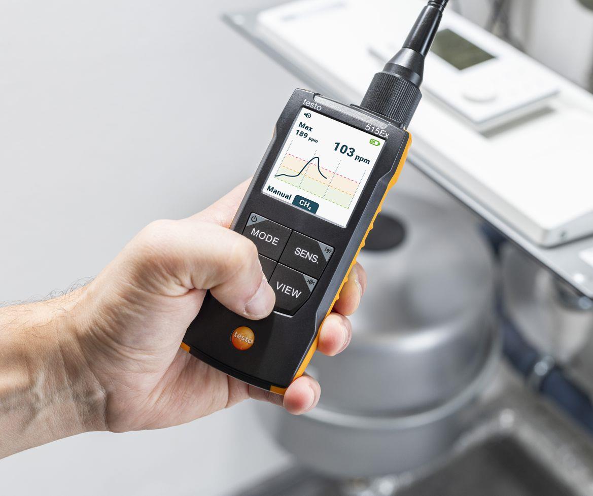 testo 515 Ex combination leak detector for combustible gases and refrigerants