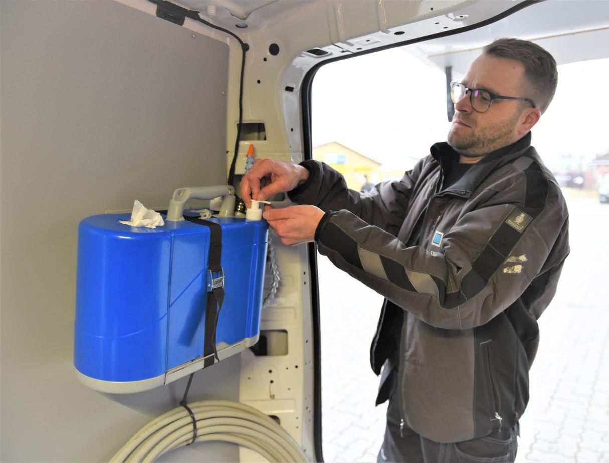 Mobile Hygienestation "ShoulderSink"