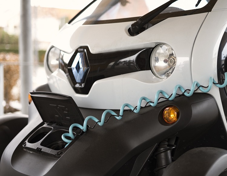 Elektrofahrzeuge: Eine Gefahr in Tiefgaragen und Parkhäusern?